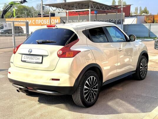 Nissan Juke, 2011&nbsp;г., 105&nbsp;001&nbsp;км