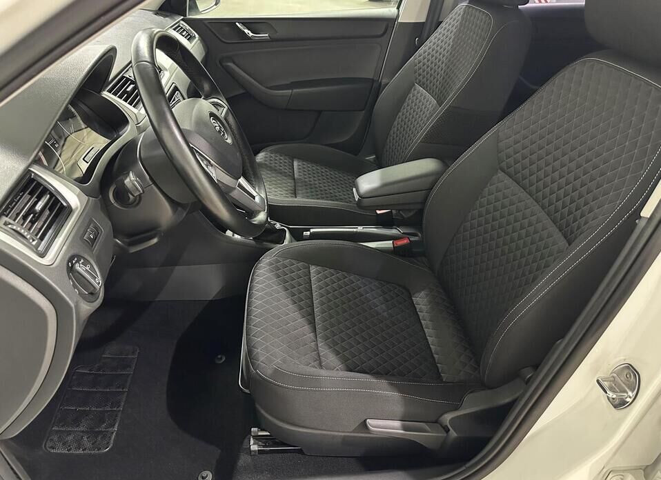 Skoda Rapid, I Рестайлинг 1.6 MT (110 л.с.)