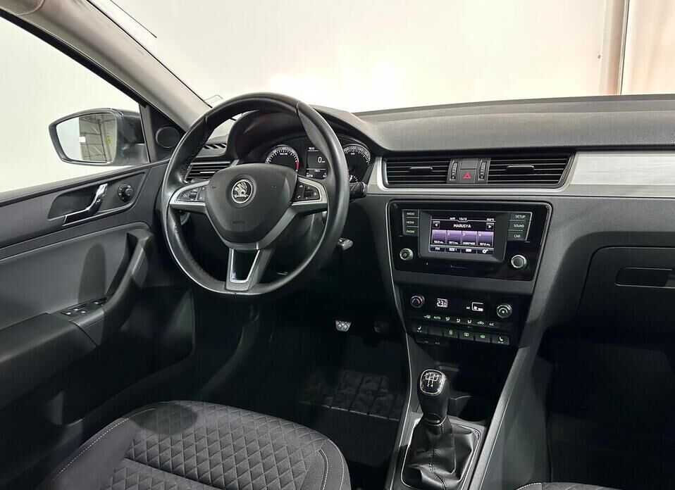 Skoda Rapid, I Рестайлинг 1.6 MT (110 л.с.)